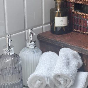 CC-01-07 - Club Car luxury bathroom amenities