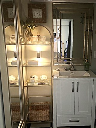 GS-03-05 Garden Suite Illuminated vanity and mirrors offering a bright morning glow