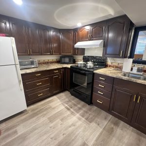 CC-01-12 - Club Car full-size kitchen and dishwasher, fully stocked for all your cooking needs