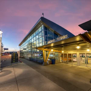 MM-YYJ-Arrivals-scaled-1